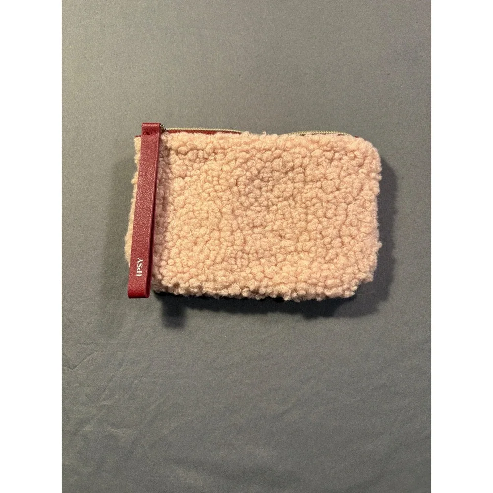 Ipsy Pink‎ Sherpa Faux Fur Makeup Bag Burgundy Trim Cosmetic Pouch Zippered